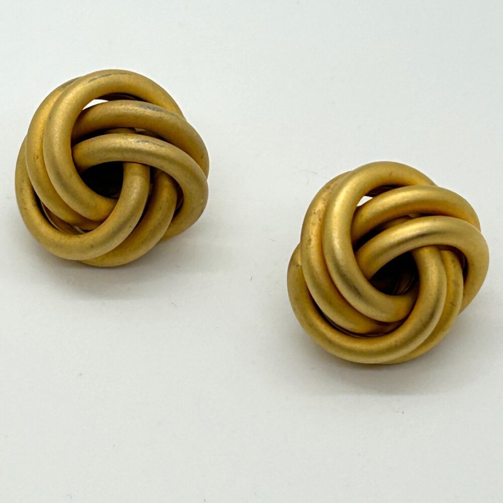Vintage Matte Gold Knot Earrings Clip-On Brushed Gold-Tone Love Knot Statement - Picture 2 of 16